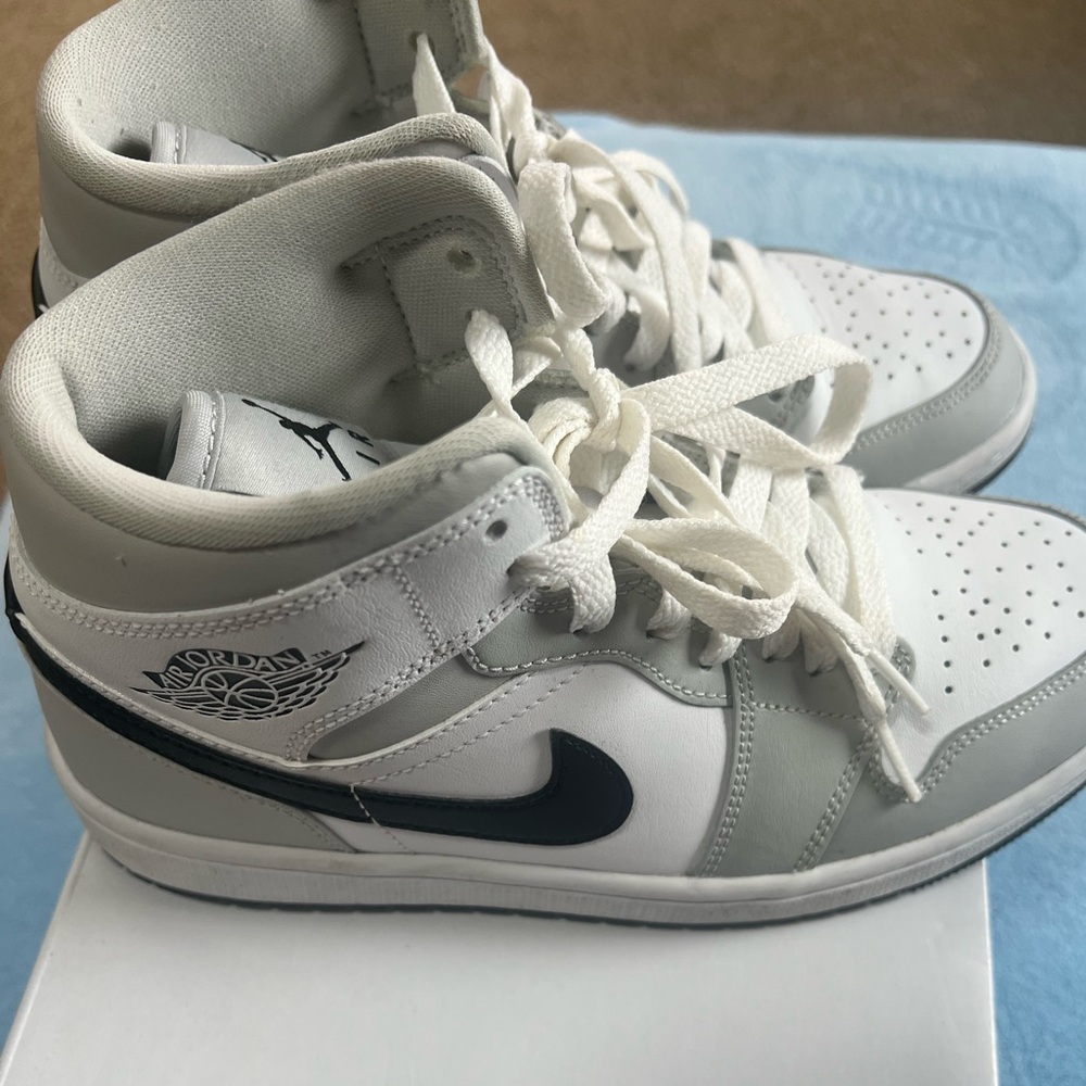 Air Jordan Women's White and Gray High-Top Sneakers